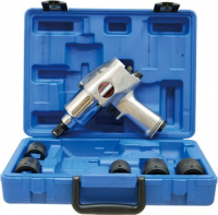 Пневмогайковёрт ST-5567K 3/4'', 1016Нм с набором головок Пневмогайковёрт ST-5567K 3/4'', 1016Нм с набором головок