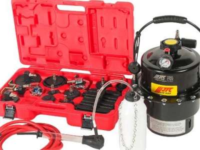 Приспособление для прокачки тормозов