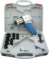 Гайковёрт пневматический c набором ударных головок SUMAKE ST-M3007K