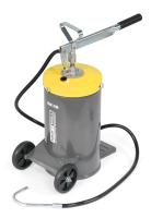 KraftWell KRW1796 Нагнетатель масла с ручным приводом 16 л, мобильный