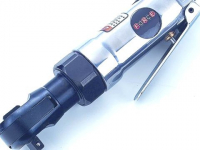 82422 1/4" Пневмотрещотка max 40,5Нм 240 об.мин. 82422 1/4" Пневмотрещотка max 40,5Нм 240 об.мин.