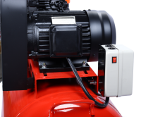 Компрессор пневматический 380В 3.0кВт 8атм. 400л/мин. ресивер-200л поршневой ременной GTE Компрессор пневматический 380В 3.0кВт 8атм. 400л/мин. ресивер-200л поршневой ременной GTE