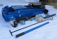 AE&T Домкрат трансмиссионный Т60301 500 кг