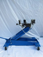 AE&T Домкрат трансмиссионный Т60303 1,5т