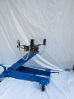 AE&T Домкрат трансмиссионный Т60303 1,5т