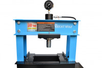 Пресс гидравлический напольный 30т с ручным и ножным приводом GW-0930F Great Wolf Пресс гидравлический напольный 30т с ручным и ножным приводом GW-0930F Great Wolf